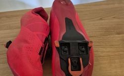 Veloschuhe Shimano Gr. 39 | Verkaufe Veloschuhe vom Shimano Gr. 39 | velomarkt.ch