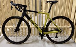 Canyon Grail CF 7 Carbon, Size M, 2026 – Blazing Mustard | Canyon Grail CF 7, M, 2026 | velomarkt.ch