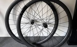Syncros Capital 1.0 x40 Laufradsatz (neu) | 40mm neue Räder mit Shimano Freilauf | velomarkt.ch