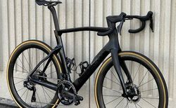 Pinarello Dogma F Disc Black on Black 57.5 kaufen in Argovie #2 | velomarkt.ch