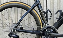 Pinarello Dogma F Disc Black on Black 57.5 kaufen in Aargau #4 | velomarkt.ch