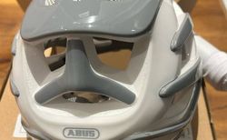 Neuer Ungetragener ABUS Helm | ABUS Airbraker 2.0 gr.S 51-55cm | velomarkt.ch