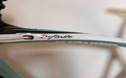 Bianchi Infinito Rennvelo (Carbon) kaufen in Zoug #2 | velomarkt.ch