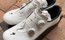 Specialized S-Works Torch Rennvelhoschuhe, 44.5, Wide | Top Rennveloschuhe mit wenig Gebrauchsspuren | velomarkt.ch