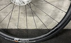 DT Swiss CRC 1400 Carbon-Laufradsatz 28 Zoll, 11- fach | Verkaufe meine Rennrad-Laufräder in gutem Zustand. | velomarkt.ch