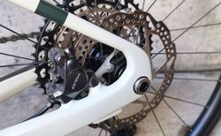 Cube Nuroad Hybrid C:62 Race 400 | Cube Nuroad Hybrid C:62 Race 400 Road-Gravel-Bike | velomarkt.ch