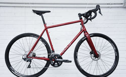 Sour Clueless | Dunkelrot, 57 cm / 22" (XL), Shimano 105/ Ultegra | velomarkt.ch