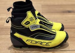 Winter Bikeschuhe 41 | Accessoires / pièces | Chaussures de vélo | velomarkt.ch