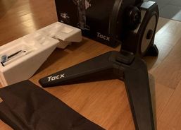 Tacx Flux Smart Turbo Trainer | Zubehör / Teile | Hometrainer | velomarkt.ch