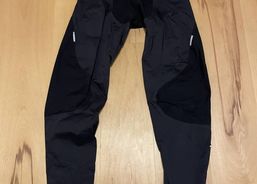 Assos hL sturmNuss | Accessoires / pièces | Vêtements | velomarkt.ch