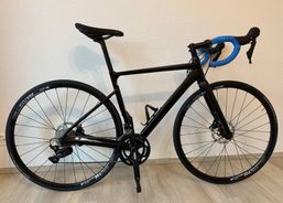 Cannondale CAAD13 Disc105 Matte Black | Racing bikes | Ladies racing bikes | velomarkt.ch
