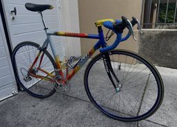 Rennvelo Tinazzi Status mit Campagnolo Komponenten | Vélos de course | Vélos de course jusqu'à CHF 2000 | velomarkt.ch