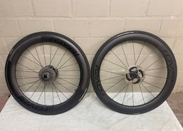 Leichtes Laufradpaar/Specialized Roval Rapide CLX II | Accessories / Parts | Bike helmets | velomarkt.ch