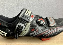 Sidi Ergo 2 Carbon Veloshuhe ( 42 ) | Accessoires / pièces | Vêtements | velomarkt.ch