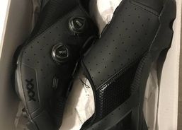 Mountain Schuhe EU 43 , Bontrager | Accessoires / pièces | Chaussures de vélo | velomarkt.ch