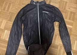 Windbreaker Endura Gr. M | Accessoires / pièces | Vêtements | velomarkt.ch