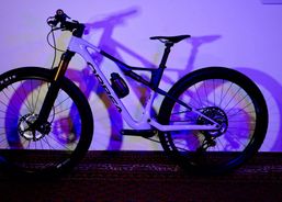 Orbea Oiz M-Pro 2024 – Carbon Fully – Fox Factory – 800 km | Vélos de montagne | Vélos CC tout-suspendus | velomarkt.ch