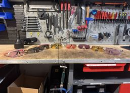 Div Oakleys alle Orginal | Accessoires / pièces | Vêtements | velomarkt.ch