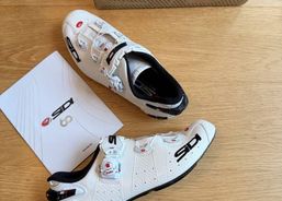 Neue Sidi Rennveloschuhe | Zubehör / Teile | Veloschuhe | velomarkt.ch