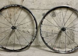 Shimano Dura Ace Carbon Laufradsatz 150 chf | Accessoires / pièces | Jeux de roues pour vélo de course | velomarkt.ch