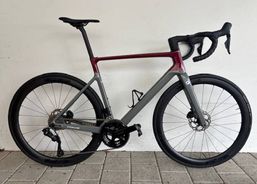 FOCUS IZALCO MAX 8.9 - Gr. L 56 | Rennvelos | Edel - Rennvelos | velomarkt.ch