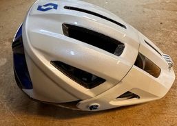 Scott, "Stego", MTB-Helm, **NEW** mit 25% Rabatt | Accessoires / pièces | Casques de vélo | velomarkt.ch