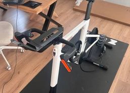 Zwift Ride + Wahoo Kickr Core 2 with tablet mount and mat | Accessories / Parts | Hometrainer | velomarkt.ch