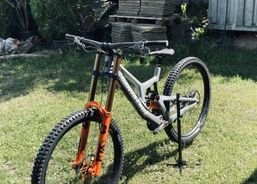 Santa Cruz V10.7 29" | Mountainbikes | Downhill Bikes | velomarkt.ch