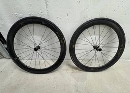 Black Inc Forty Five Carbon Laufradsatz Gold Edition – Shimano | inkl. Continental GP5000 | Zubehör / Teile | Radsätze Rennvelo | velomarkt.ch