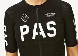 Pas Normal Studios Pro Set Woman | Zubehör / Teile | Bekleidung | velomarkt.ch