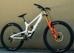 YT TUES Core 4 | Mountainbikes | Downhill Bikes | velomarkt.ch