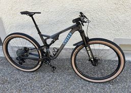 Race-Fully Stoll M 2.2 XC | Mountainbikes | CC Bikes vollgefedert | velomarkt.ch
