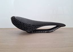 Bucklos 3D Printed Sattel 143mm (Specialized Romin) | Zubehör / Teile | Rennvelo Parts | velomarkt.ch
