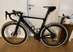 Canyon Aeroad CFR Di2 | Vélos de course | Edel - Vélos de course | velomarkt.ch