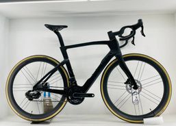 Pinarello Dogma F mit Campagnolo | Rennvelos | Edel - Rennvelos | velomarkt.ch