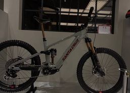 Santa Cruz Vala XX AXS RSV | Mountainbikes | CC Bikes / Hardtails | velomarkt.ch