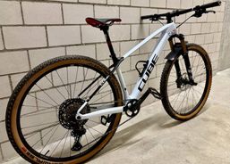 CUBE Elite C:62 Pro 2022 | Carbon | Grösse M | nur 300 km | Top-Zustand | Mountainbikes | CC Bikes / Hardtails | velomarkt.ch