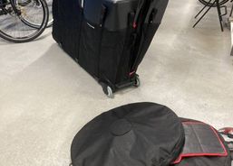 Radkoffer EVOC | Zubehör / Teile | Taschen  /  Koffer | velomarkt.ch
