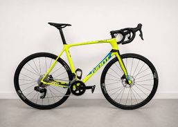 Giant TCR Advanced Carbon – SRAM Rival AXS | Rennvelos | Rennvelos bis CHF 2000 | velomarkt.ch