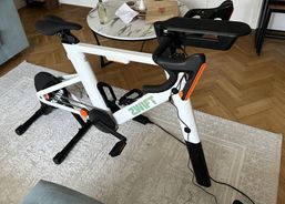 Zwift Ride + Wahoo KICKR CORE Trainer | Zubehör / Teile | Bekleidung | velomarkt.ch