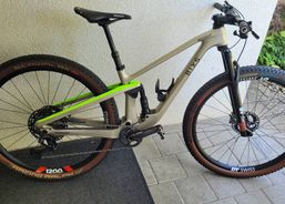 BiXS Team Bike "Pace Team" mit Shimano XTR und DT Swiss Komponenten | Mountainbikes | Damen Mountainbikes | velomarkt.ch
