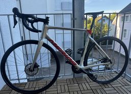 Merida Scultura 4000 Carbon Rennvelo Gr. L – Shimano 105 Disc, gekauft 02/2026 | Rennvelos | Rennvelos bis CHF 2000 | velomarkt.ch