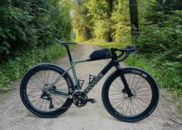 Canyon Grail CF SLX8 Di2 | Rennvelos | Radquer / Cross / Gravel | velomarkt.ch