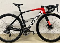 2025 TREK EMONDA SL6 Disc Pro SRAM RED AXS Carbon Rennvelo 2x12 Fach | Rennvelos | Edel - Rennvelos | velomarkt.ch