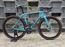Race-Gravel Bianchi Impulso RC Di2 | Rennvelos | Radquer / Cross / Gravel | velomarkt.ch