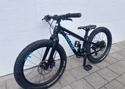 NALOO Hill Bill 20" Kinder MTB, schwarz | Mountainbikes | CC Bikes / Hardtails | velomarkt.ch