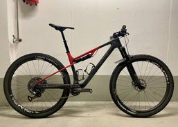 ARC8 Evolve FS XTR  Carbon Fully 29, Rahmengrösse M | Mountainbikes | CC Bikes full suspension | velomarkt.ch