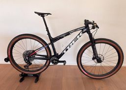 Trek Supercaliber SLR 9.8XO AXS Gen 2, L Navy Smoke | Mountainbikes | CC Bikes vollgefedert | velomarkt.ch