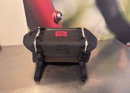 Swift Industries Catalyst Pack (Lenkertasche / Satteltasche) – Schwarz – Neu | Zubehör / Teile | Taschen  /  Koffer | velomarkt.ch