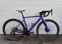 SCOTT ADDICT GRAVEL 10 – Carbon / SRAM FORCE AXS – Top Zustand – 2 Jahr, 35% Rabatt | Rennvelos | Radquer / Cross / Gravel | velomarkt.ch